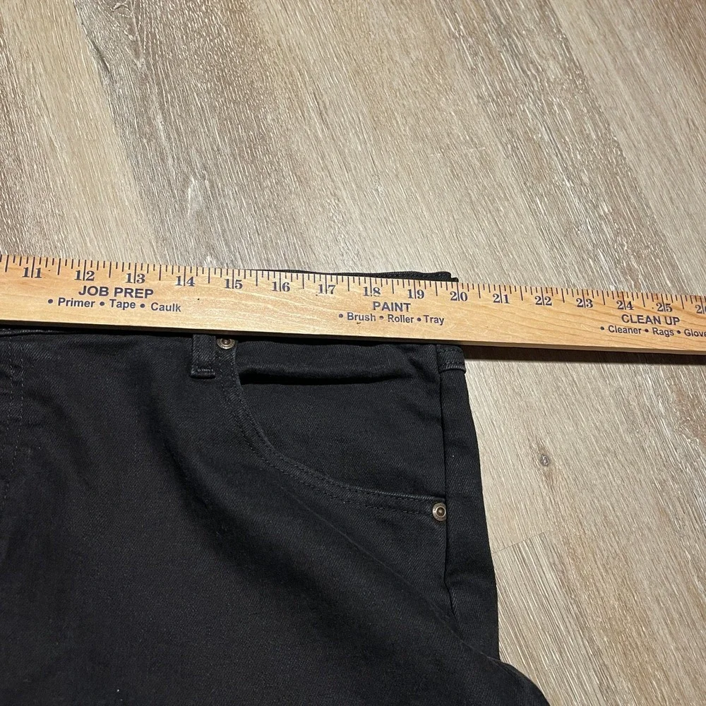 Wrangler Authentics Mens Black Relaxed Fit Jeans Size 40x29 EUC‎